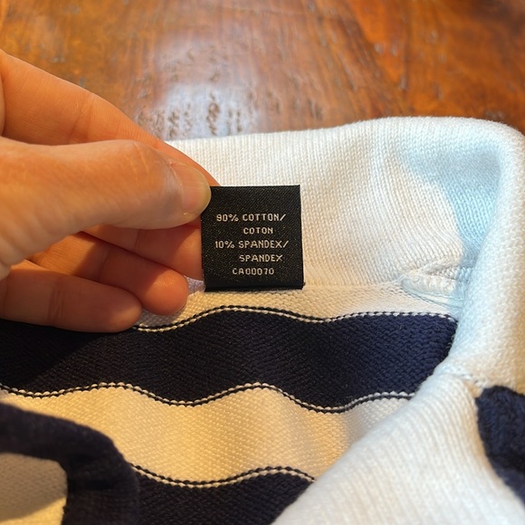 Size XL Sweater/Jacket - Picture 5 of 8